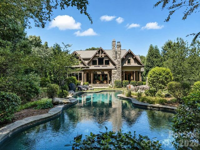 9208 Flying Eagle Lane, Charlotte, NC 28278