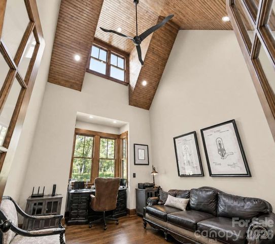 9208 Flying Eagle Lane, Charlotte, NC 28278