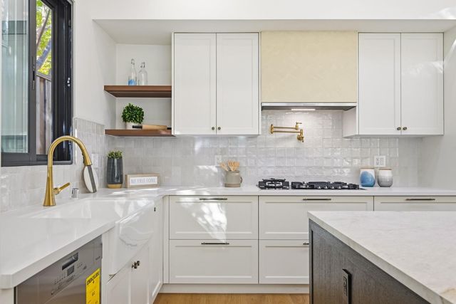 266 Vine Street, San Carlos, CA 94070