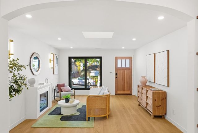 266 Vine Street, San Carlos, CA 94070