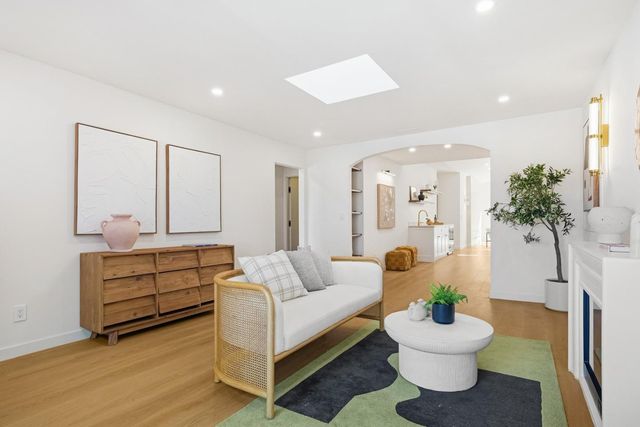 266 Vine Street, San Carlos, CA 94070