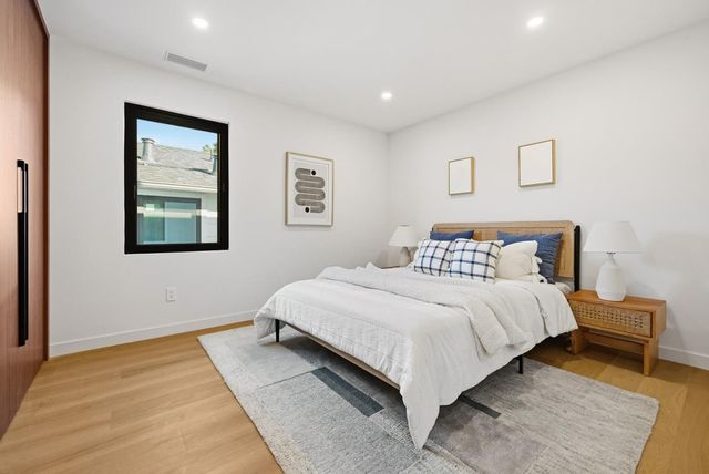 266 Vine Street, San Carlos, CA 94070