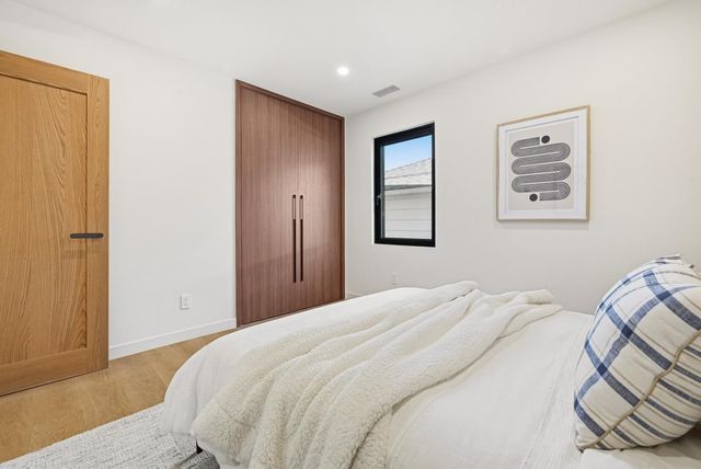 266 Vine Street, San Carlos, CA 94070