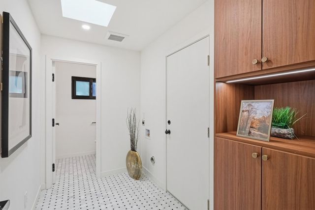 266 Vine Street, San Carlos, CA 94070