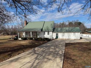 704 County Road 311, Moulton, AL 35650