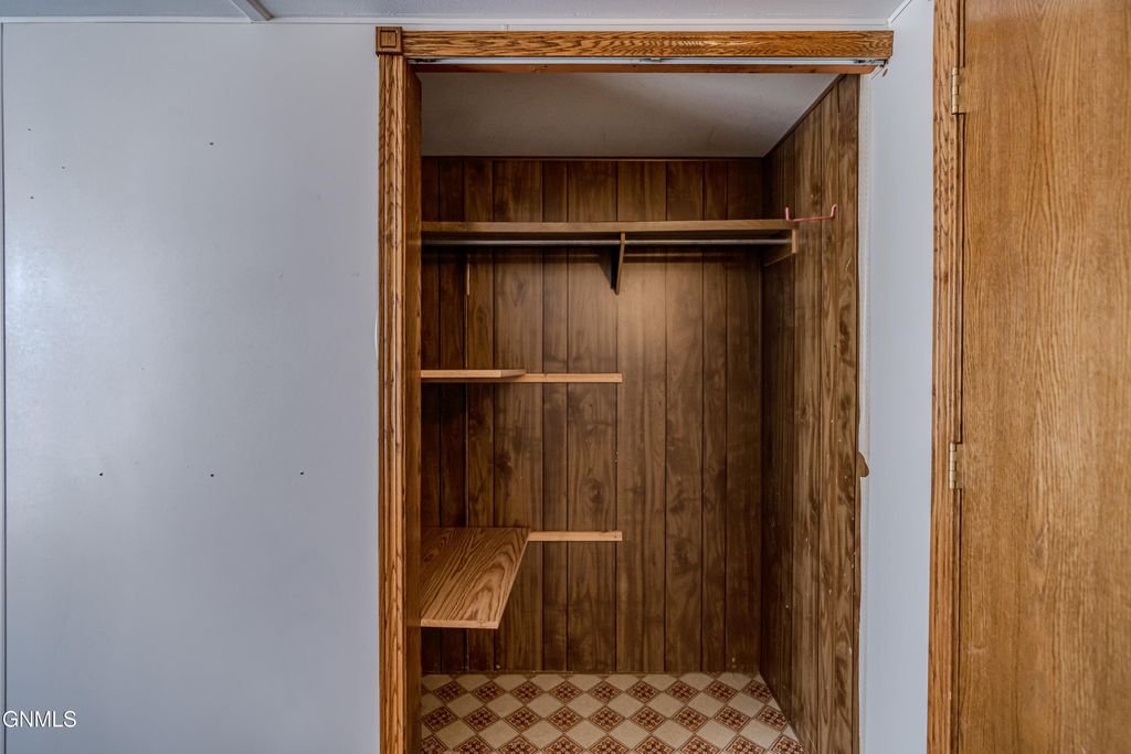 454 Piccadilly Circle, Bismarck, ND 58504 photo 29