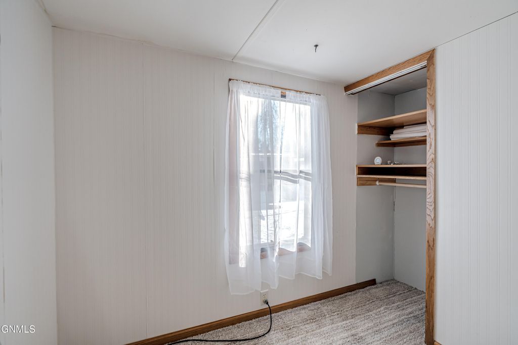 454 Piccadilly Circle, Bismarck, ND 58504 photo 41