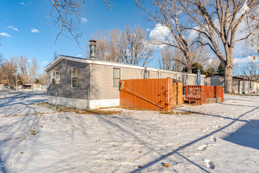 454 Piccadilly Circle, Bismarck, ND 58504 photo 55