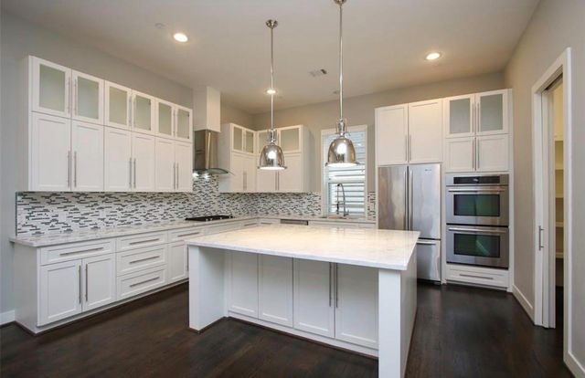 2614 Sherwin Street, Houston, TX 77007