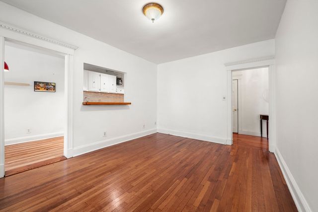66 Queensberry St 218, Boston, MA 02215