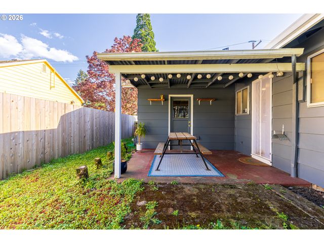 9715 Se RAMONA St, Portland, OR 97266