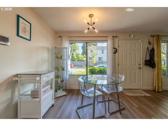 9715 Se RAMONA St, Portland, OR 97266