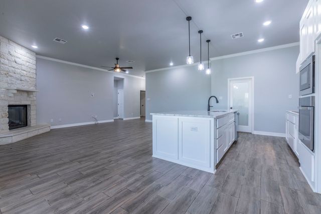 141 Dana Point, Lorena, TX 76655