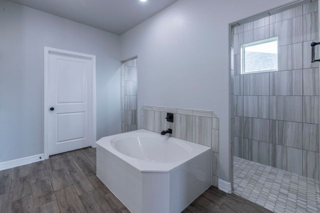 141 Dana Point, Lorena, TX 76655