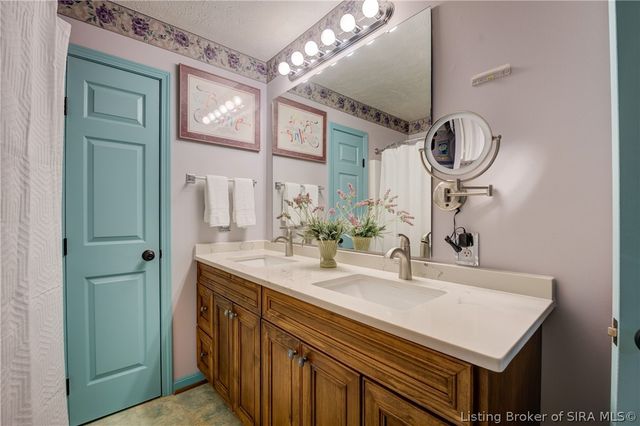 2755 Ashley Morgan Drive, New Albany, IN 47150
