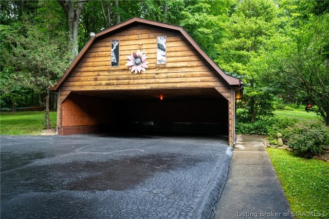 2755 Ashley Morgan Drive, New Albany, IN 47150