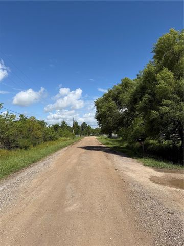 608 County Rd 4902, Dayton, TX 77535