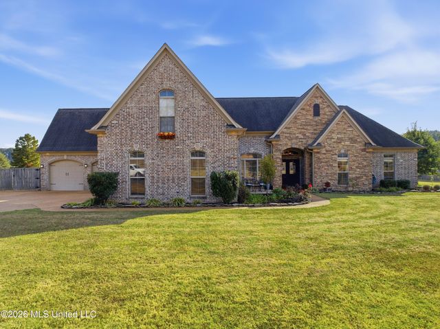 2747 S Fountain Gate Drive