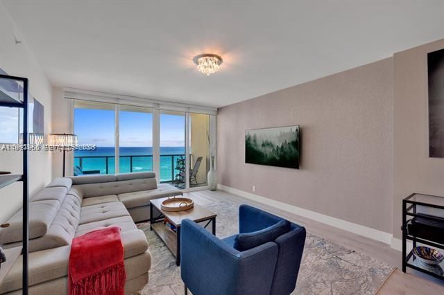 2501 S Ocean Dr 922, Hollywood, FL 33019
