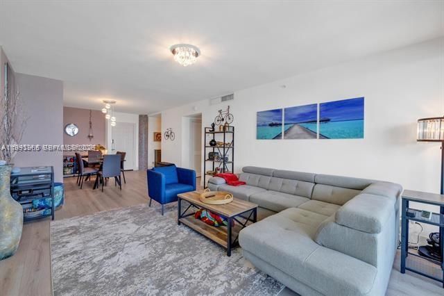 2501 S Ocean Dr 922, Hollywood, FL 33019