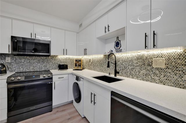 2501 S Ocean Dr 922, Hollywood, FL 33019