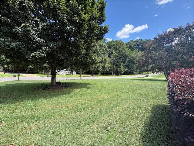 4410 Meadow Trail, Cumming, GA 30028