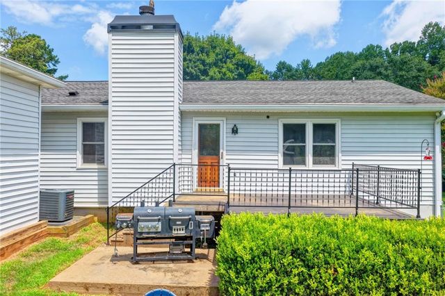 4410 Meadow Trail, Cumming, GA 30028