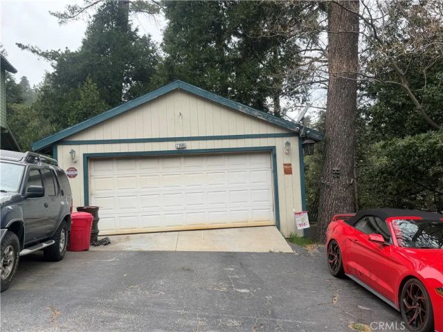 23686 Scenic, Crestline, CA 92325