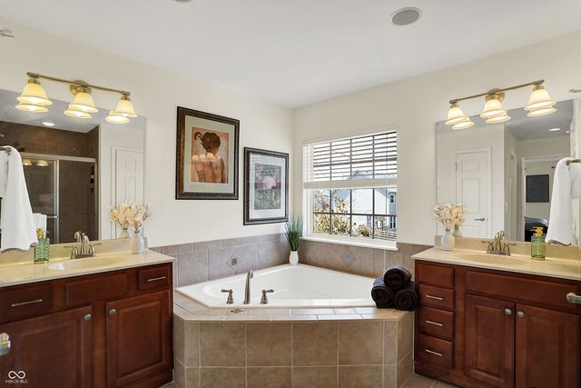 12448 Pasture View Court, Carmel, IN 46033