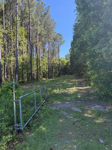 3125 State Road, Summerville, SC 29483