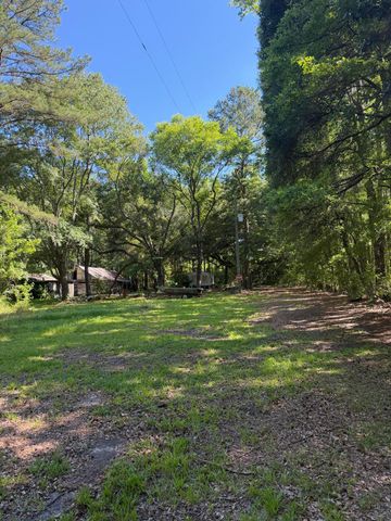 3125 State Road, Summerville, SC 29483