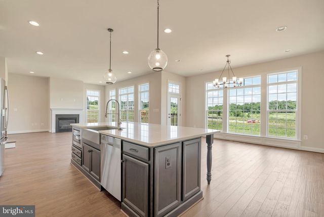 RED OAK ROAD, Cross Junction, VA 22625