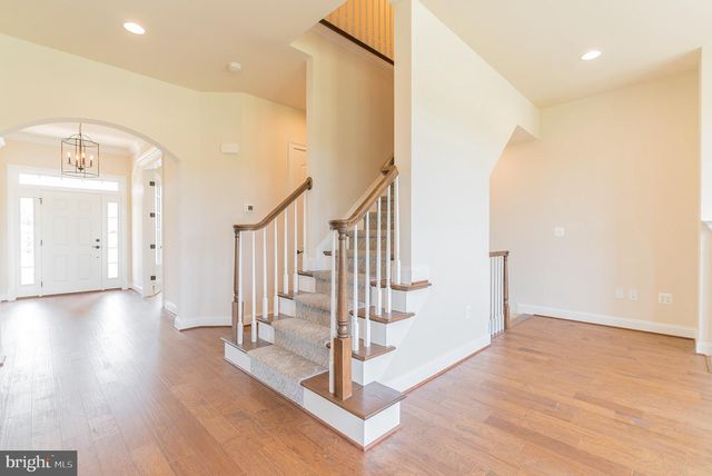 RED OAK ROAD, Cross Junction, VA 22625