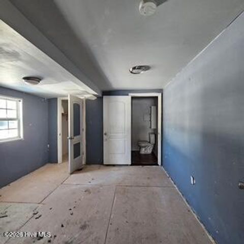 301 S Pender Street, Elm City, NC 27822