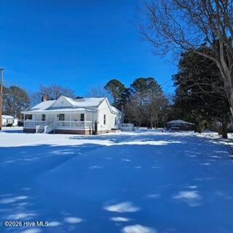 301 S Pender Street, Elm City, NC 27822