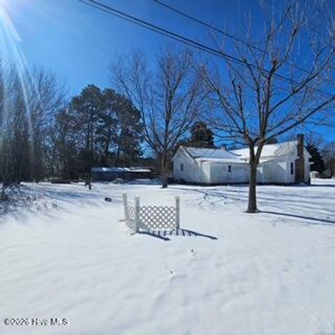 301 S Pender Street, Elm City, NC 27822