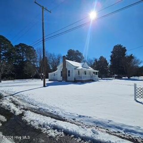 301 S Pender Street, Elm City, NC 27822