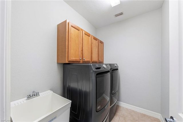 10392 Spruce Pine CT, Fort Myers, FL 33913