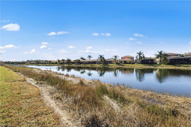 10392 Spruce Pine CT, Fort Myers, FL 33913