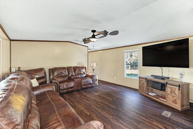 188 County Road 429, Dayton, TX 77535