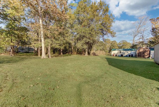 188 County Road 429, Dayton, TX 77535