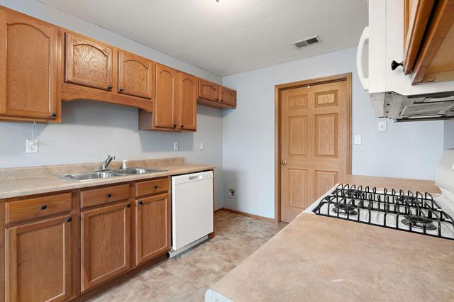 8214 Lincoln Circle C, Merrillville, IN 46410