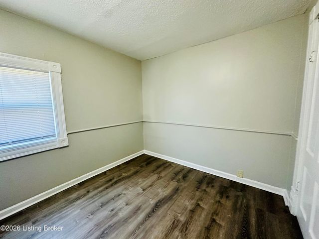 1528 Wilson Ave, Louisville, KY 40210