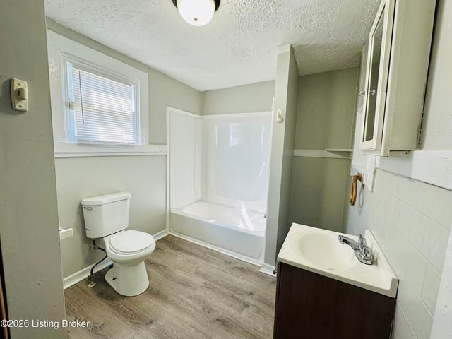 1528 Wilson Ave, Louisville, KY 40210