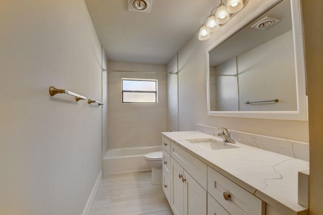 7011 San Sebastian Circle, Boca Raton, FL 33433