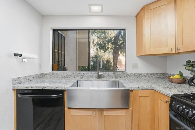 4862 Seda Dr, San Diego, CA 92124