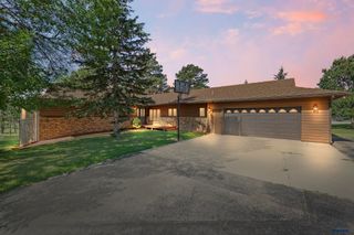 8625 KINGS RD, Rapid City, SD 57702