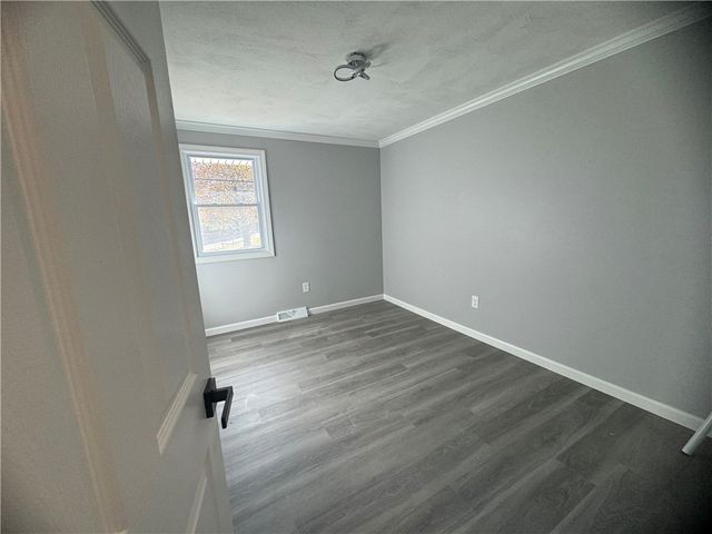 7 Michigan Avenue, Warwick, RI 02888