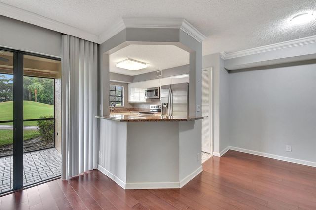 17396 Boca Club Boulevard 104, Boca Raton, FL 33487