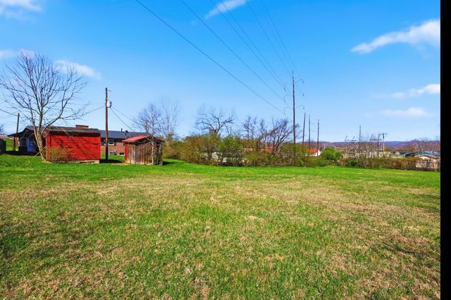 30 Halls Lane, Stanton, KY 40380